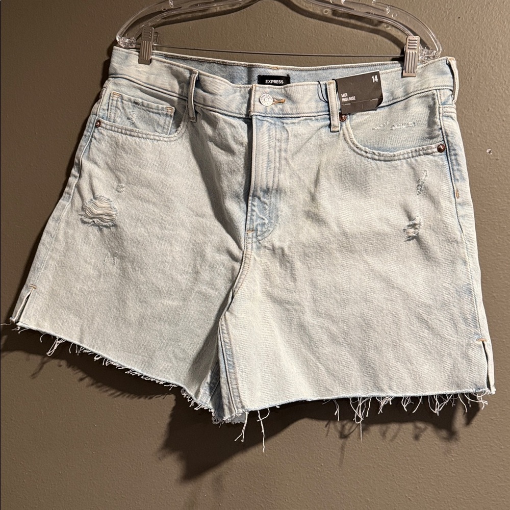 Express Light Wash Midi High Rise Distressed Jean Shorts Size 14